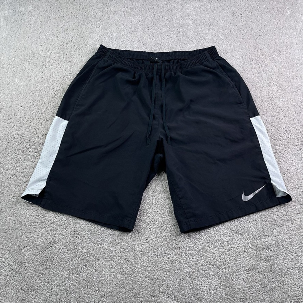 Nike Shorts Mens Medium Black Challenger 9 Inch Inseam Dri-FIT Running Athletic